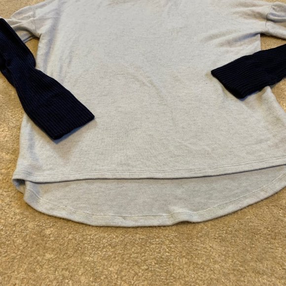 Red Haute NWT Soft Icy Blue and Navy Mock Turtleneck Sweater Size S - Picture 7 of 14